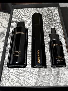 Eighth Day Women’s Black Resurfacing Toner - Hydrating Skin Tonic